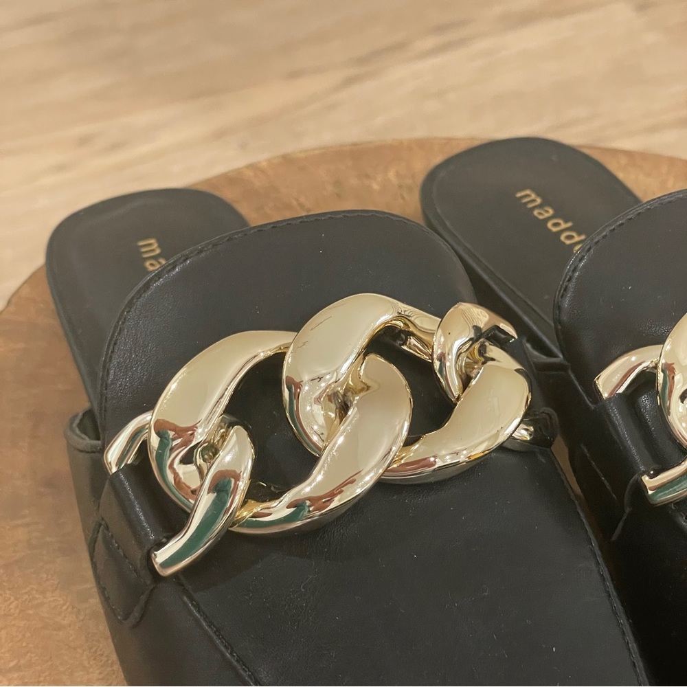 NWT 7.5 black and gold madden girl, chain photo leather loafers - Picture 4 of 6